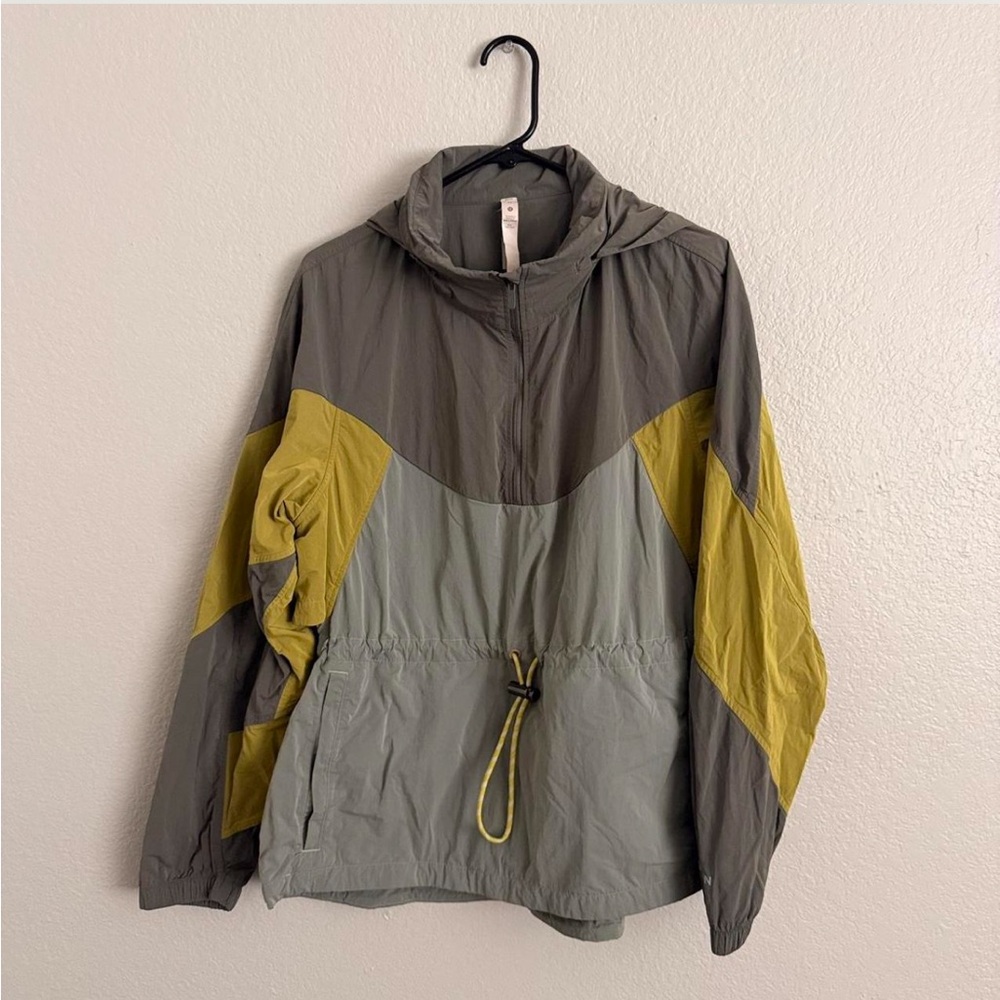 Lululemon Hooded Windbreaker
